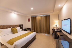 Unclassified image, 5 of 14, button - The Imperial Green  (Nainital)