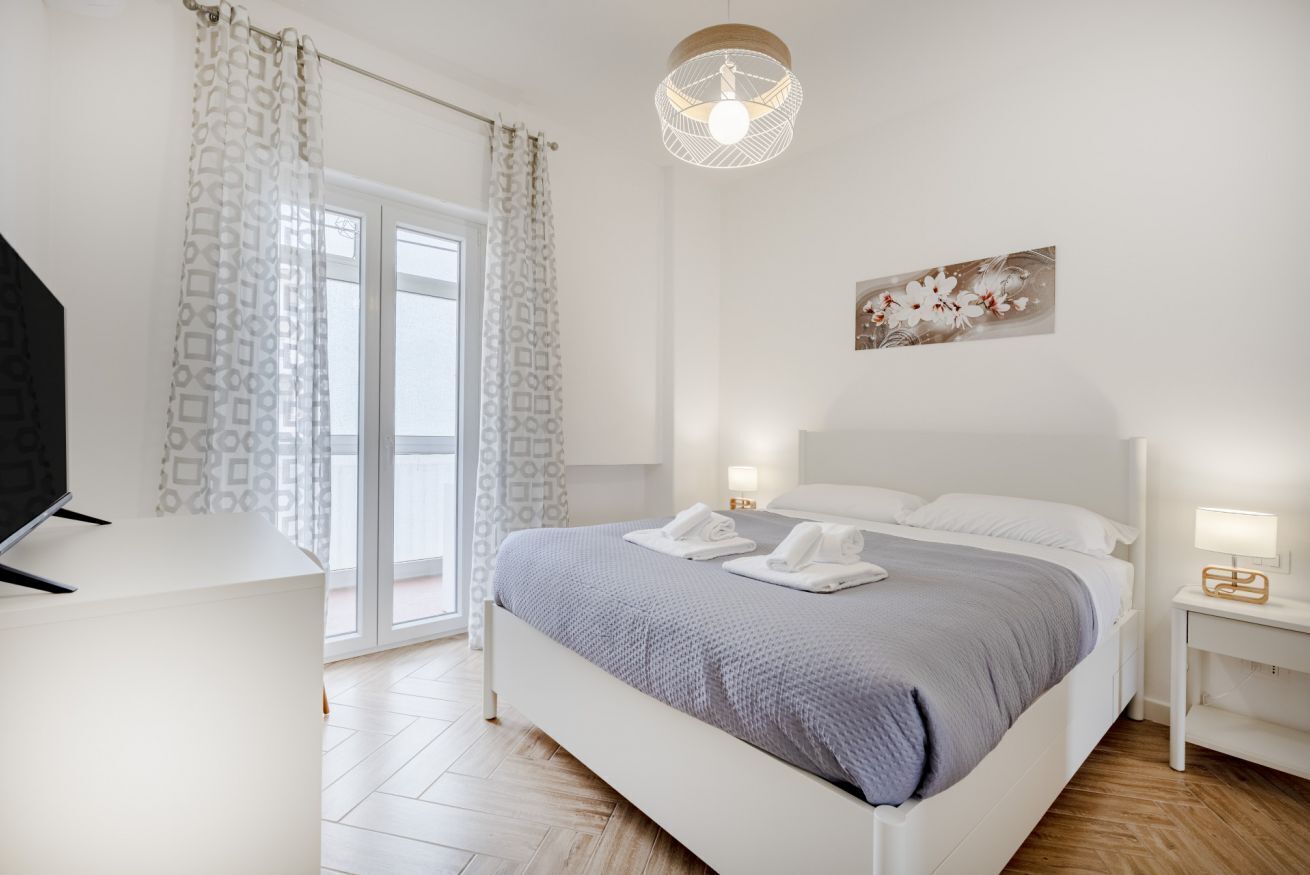 1 bedroom, iron/ironing board, travel crib