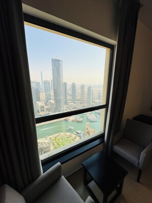 Interior - 

Modern 2BR with Sea View Shams 1 JBR (Dubai)