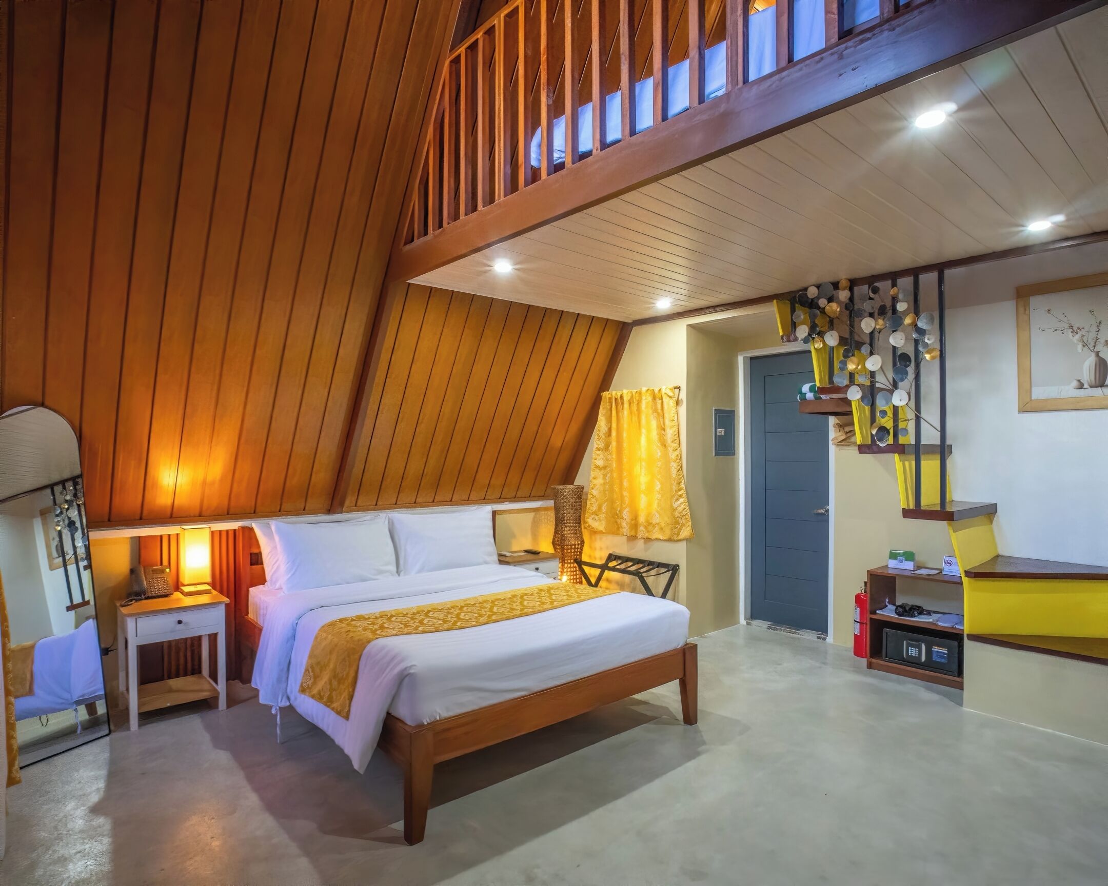 Deluxe Studio Suite | Free WiFi