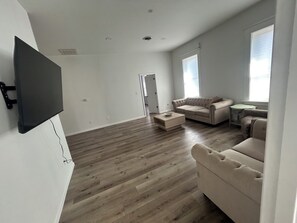 Unclassified image, 3 of 12, button