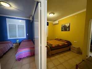 2 chambres, fer et planche à repasser, Wi-Fi, draps fournis