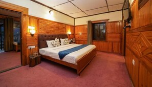 Individually furnished, iron/ironing board, free WiFi -  Hotel Silverton (180 lake view)  (Nainital)