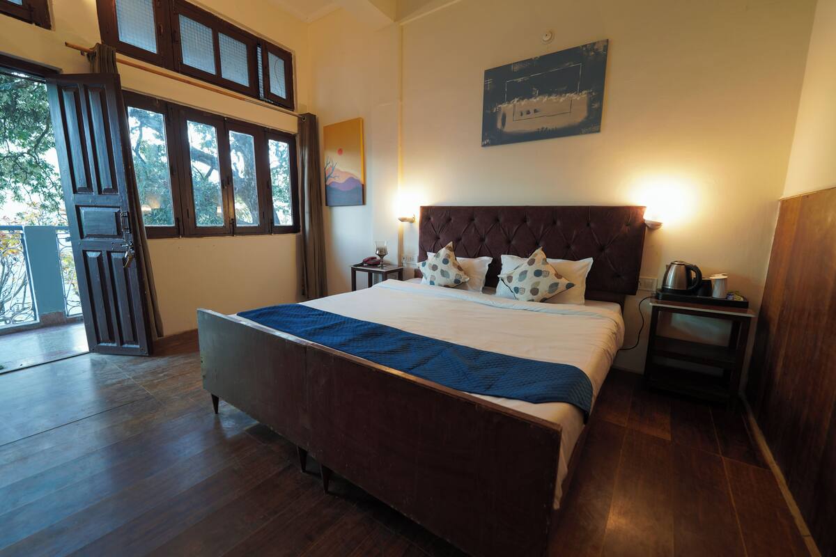 Partial Lake View Room | 湖景