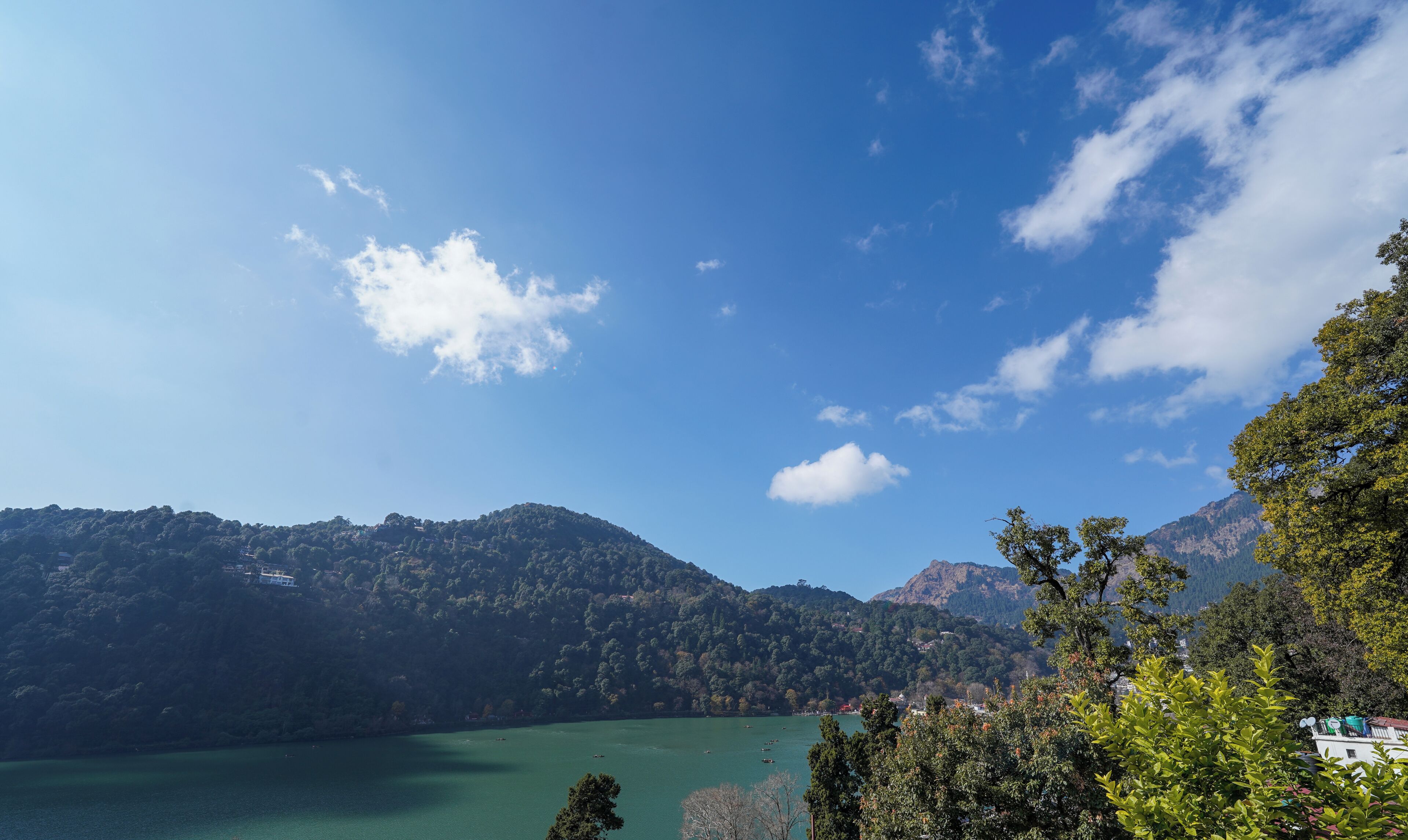 Pemandangan dari hartanah