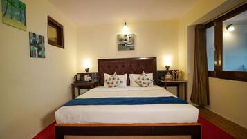 Superior Room (Lake View) with a maximum Occupancy of 05