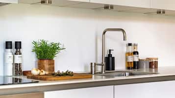 Apartment, 2 Bedrooms, Garden View | Interior