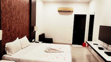 Dobbeltrom – deluxe, balkong, hageutsikt