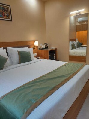 Superior Room | Ruang kerja komputer riba, Wi-fi percuma, cadar katil 