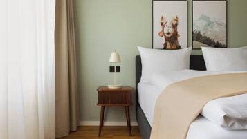 Suite – comfort | Individuelt dekorert, individuelt innredet og skrivebord