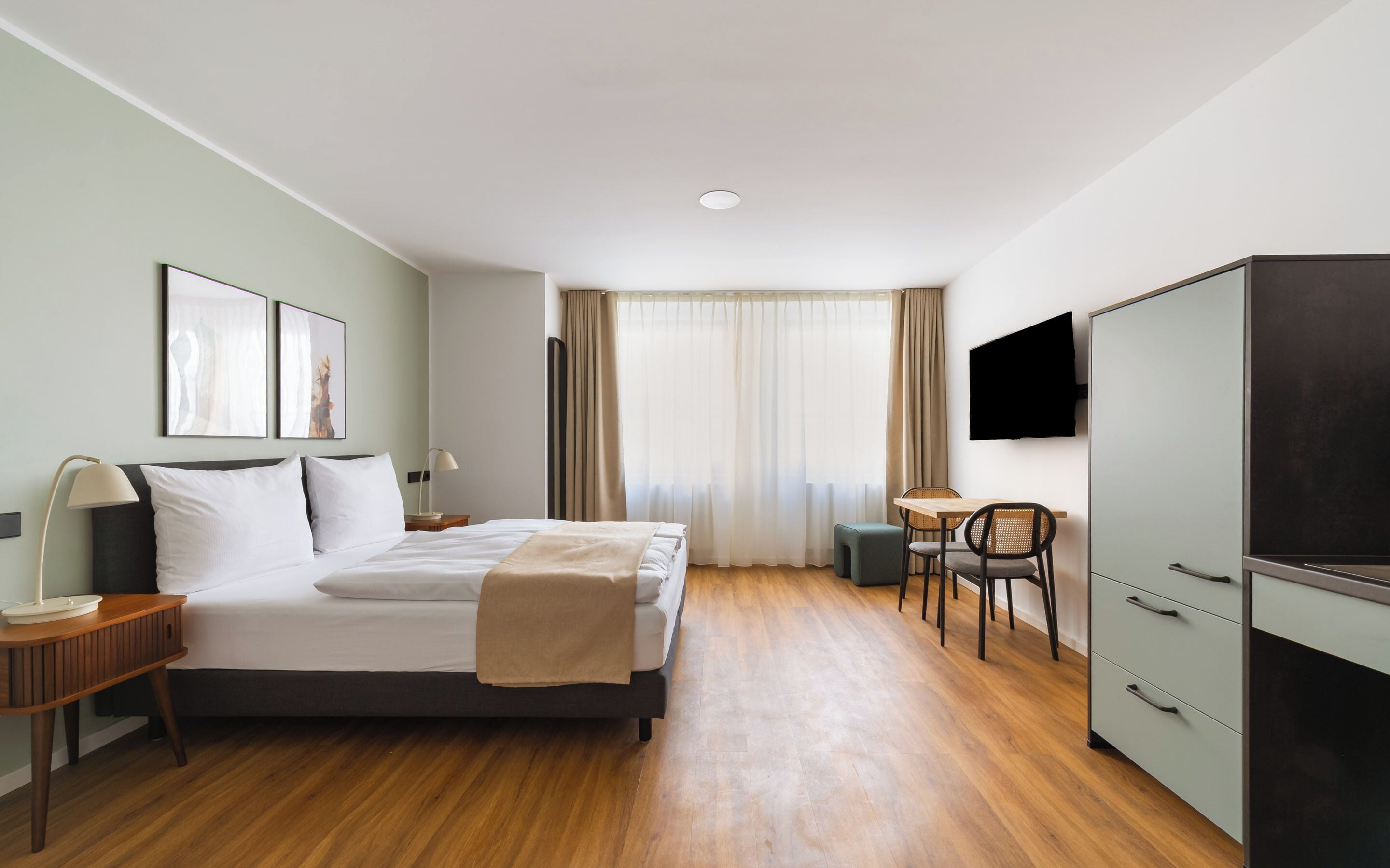 Individually decorated, individually furnished, desk, laptop workspace