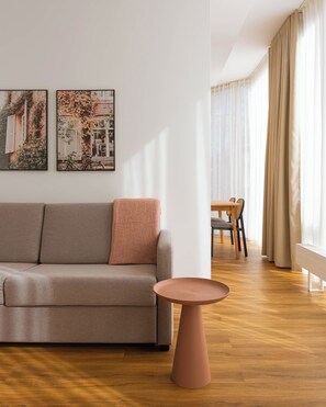 Living area - Limehome Leverkusen Wiesdorfer Platz (Leverkusen)