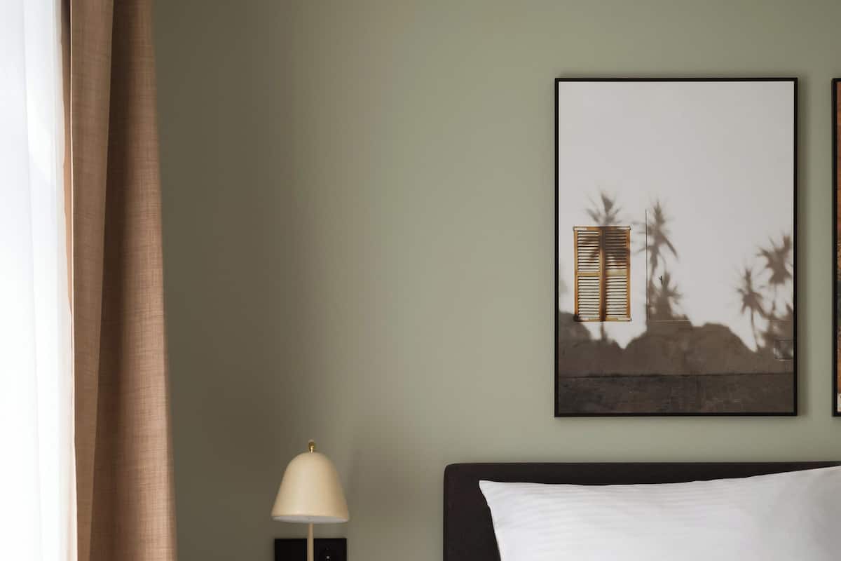 Individuell dekoriert, individuell eingerichtet, Schreibtisch