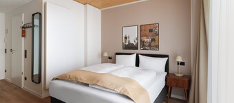 Limehome Leverkusen Wiesdorfer Platz