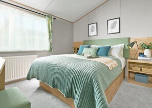 2 bedrooms, free WiFi - Exclusive 2-bedroom Lodge sleeps 4 (Hayle)