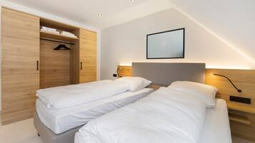 2 slaapkamers, een strijkplank/strijkijzer, wifi, beddengoed