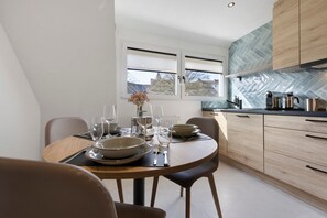 Dining - Apartment “3-2-1meins Schloß Burg” with Wi-Fi (Remscheid)