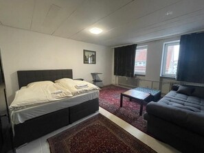 Ảnh chưa phân loại, 2 trong số 51 ảnh, nút