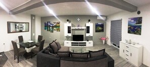 Uklassifisert bilde, 3 av 12, knapp