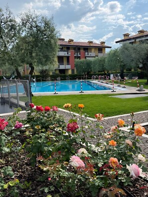 Immagine non classificata, 3 di 5, pulsante