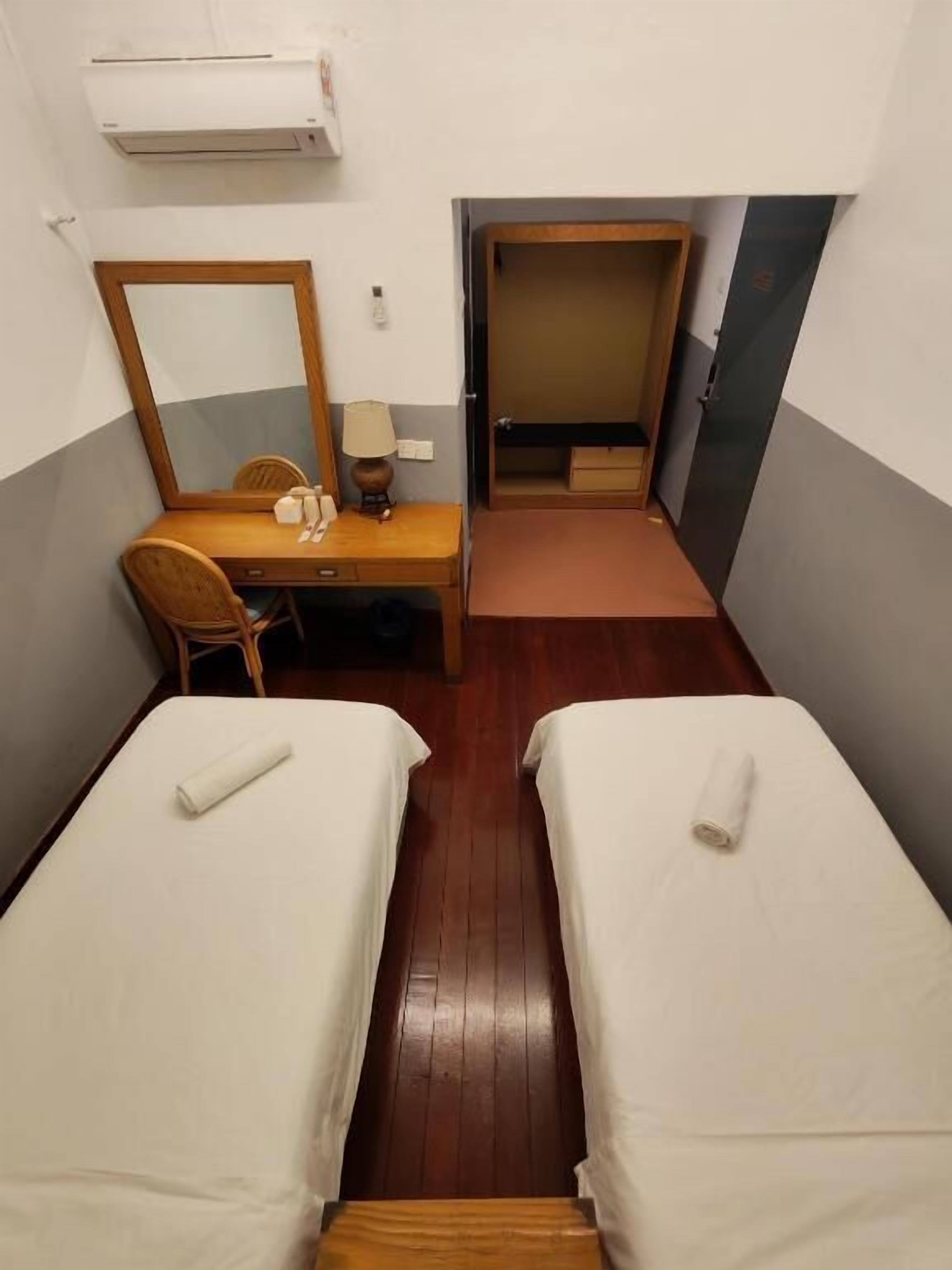 Standard Twin Room, 2 Twin Beds, Private Bathroom