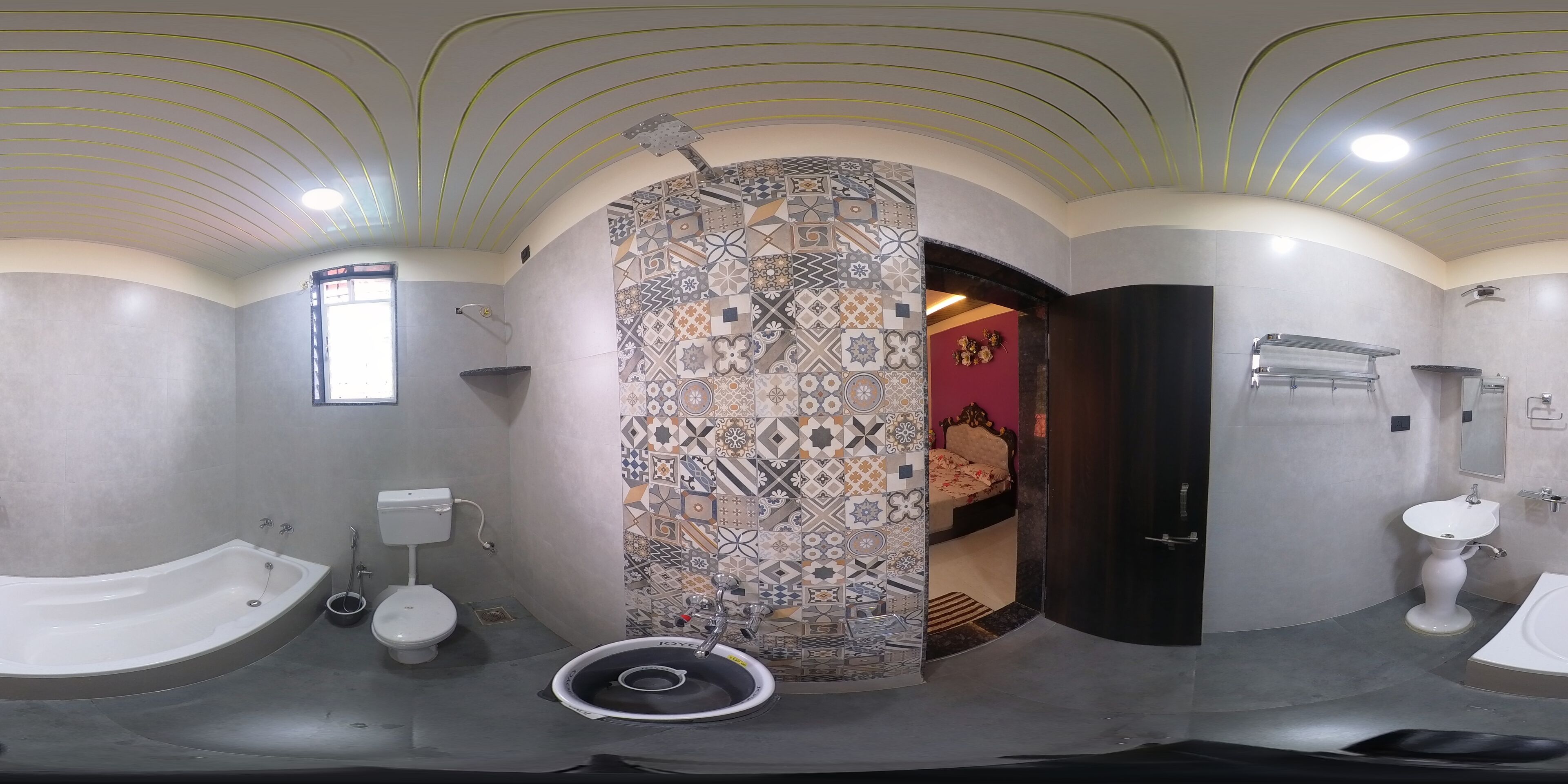 Executive Room, Bathtub | Bathroom