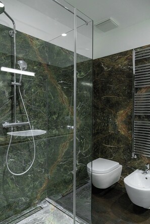 Apartamento, 3 quartos | Banheiro