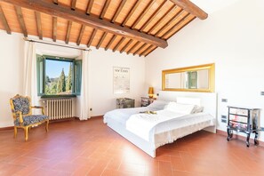 4 bedrooms, iron/ironing board, Internet, bed sheets - Authentic Tuscan Villa Private Pool, Gym&Billiards (San Casciano val di Fesa)