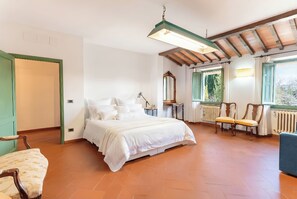 4 bedrooms, iron/ironing board, Internet, bed sheets - Authentic Tuscan Villa Private Pool, Gym&Billiards (San Casciano val di Fesa)