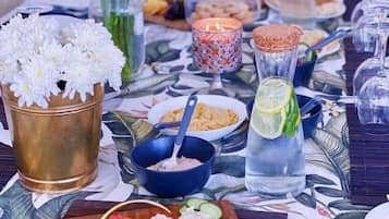 فطور أوروبي مجانًا يوميًا