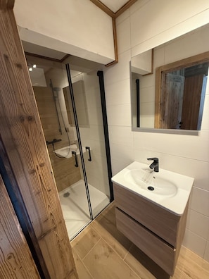 Towels, toilet paper - Vacation apartment Almzeit at 1250m above sea level (Gressenberg)