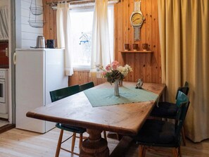 House | Interior - 4 Person Holiday Home in Hallevadsholm (Hällevadsholm)
