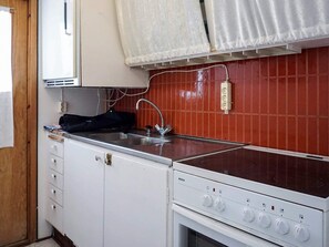 House | Interior - 4 Person Holiday Home in Hallevadsholm (Hällevadsholm)