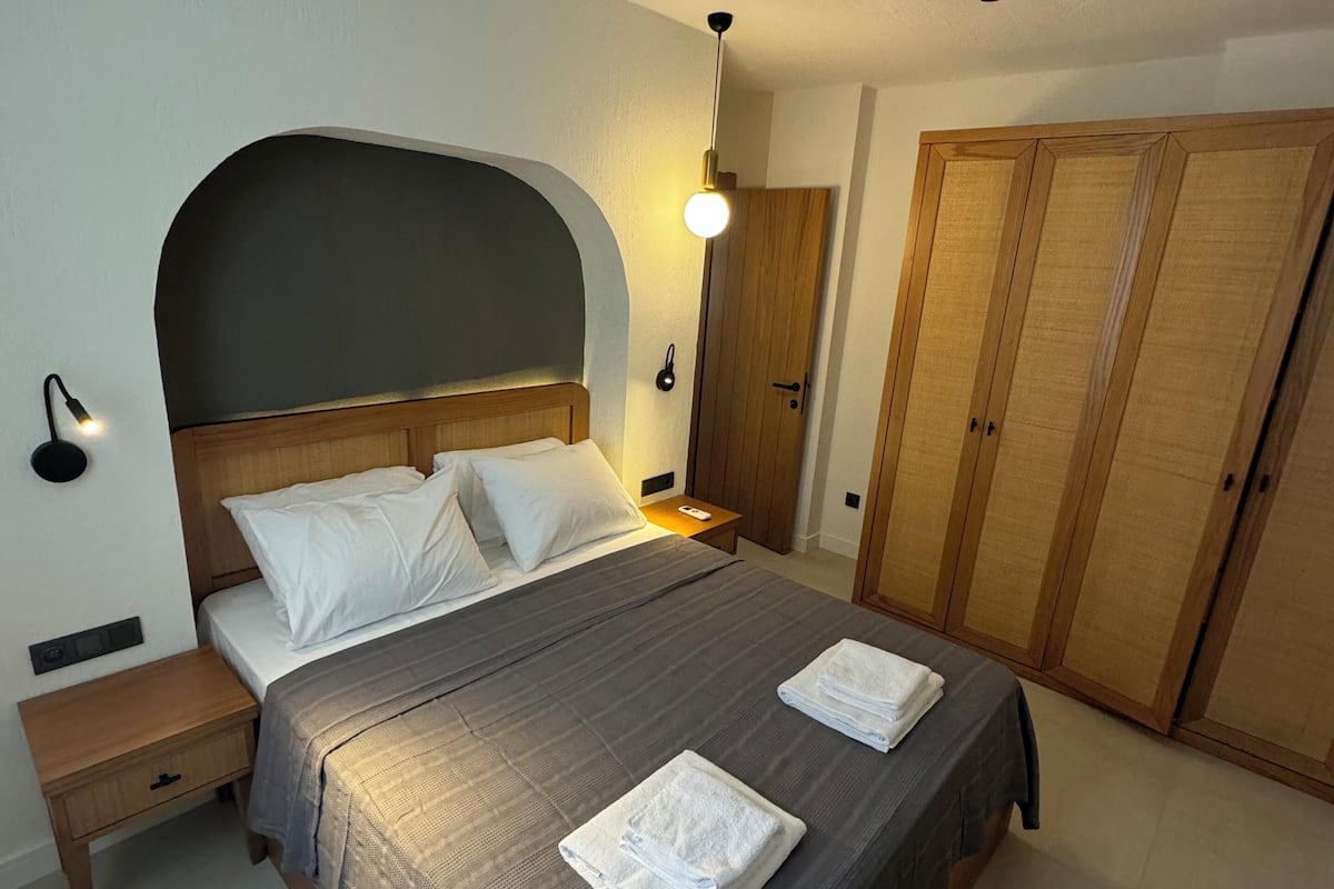 Desk, laptop workspace, blackout curtains, soundproofing