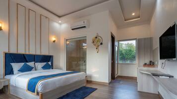 King Room with Bathtub | Kedap suara, setrika/meja setrika, dan Wi-Fi gratis