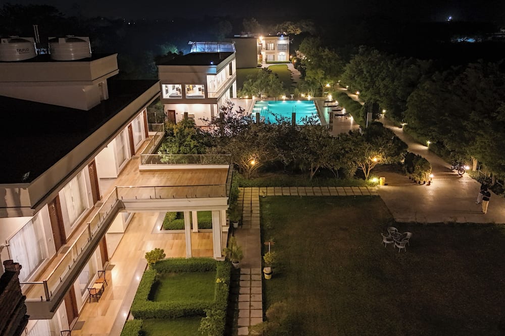 Corbett The Regnum Resort