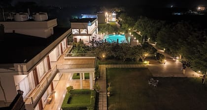 Corbett The Regnum Resort