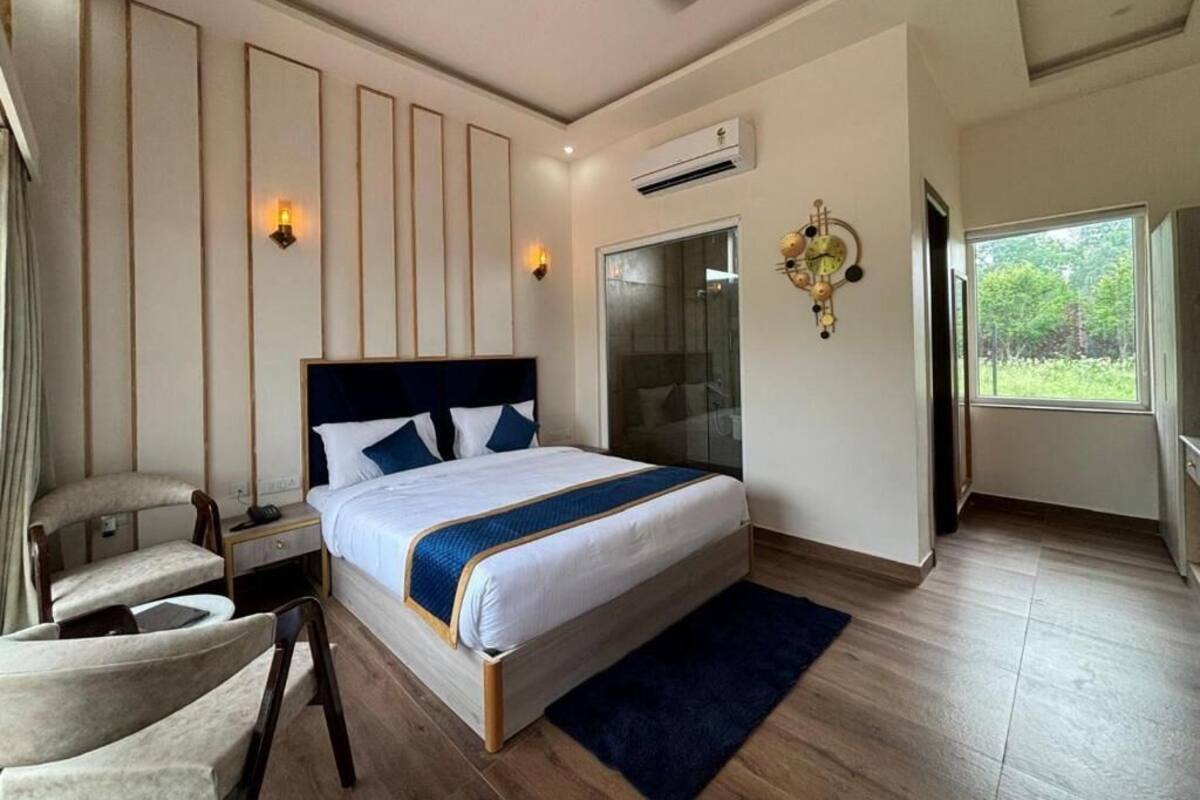 Junior Double Room, Balcony, Mountain View