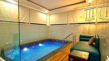 Triple Room, Mountain View | Pool