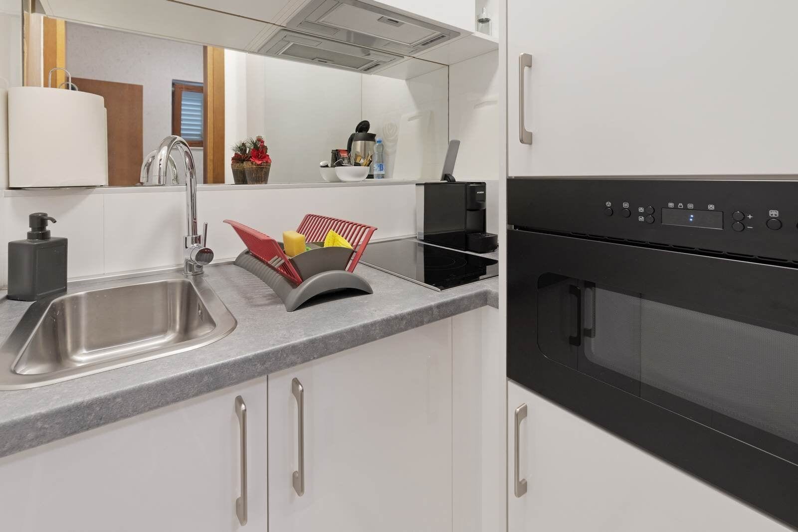 Appartamento, patio, vista cortile | Cucina privata | Bollitore elettrico