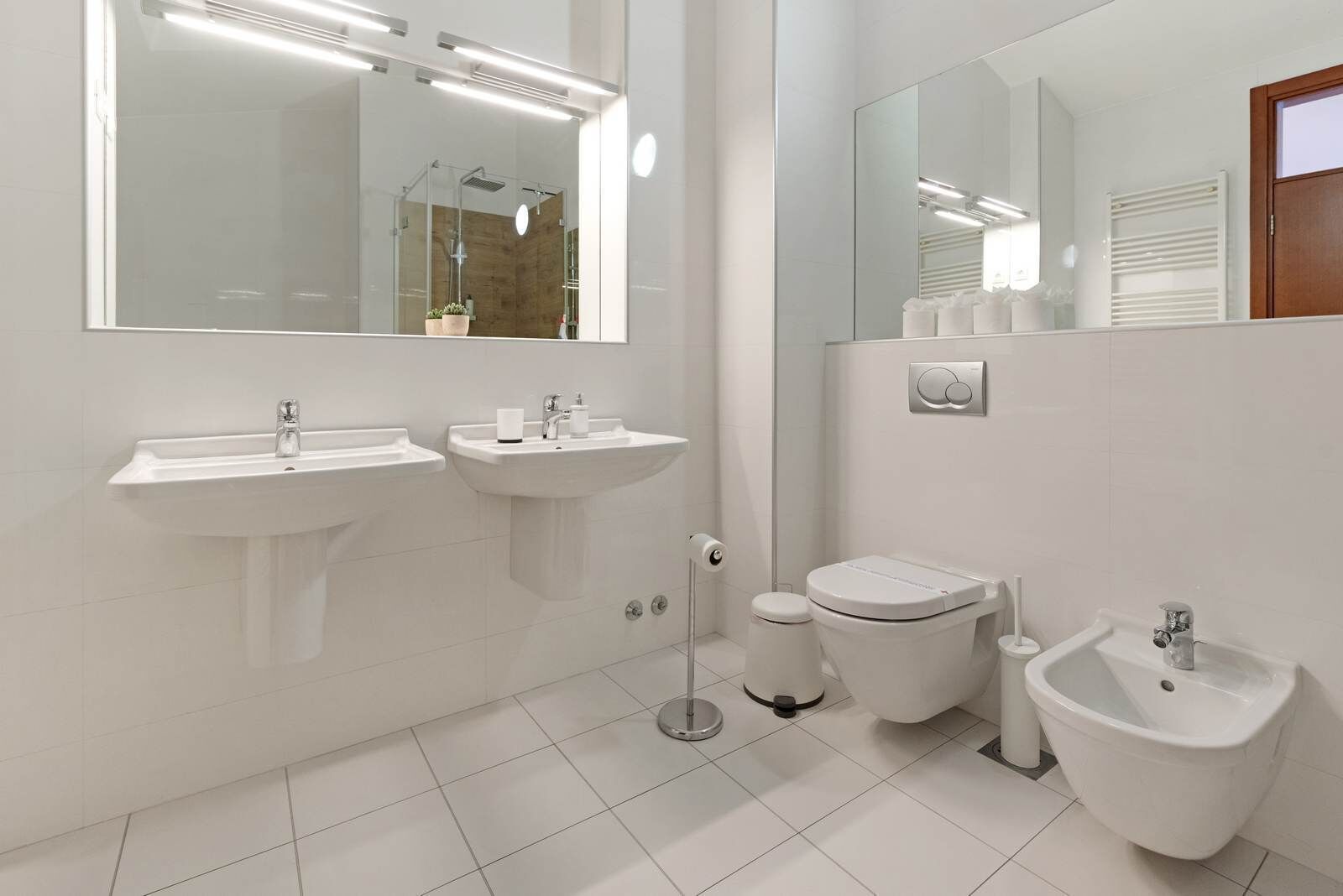 Apartment, Patio, Courtyard View | Bathroom | Hair dryer, slippers, towels, soap