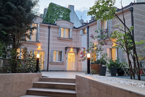 Deluxe Apartment, Patio, Courtyard View | Terrace/patio