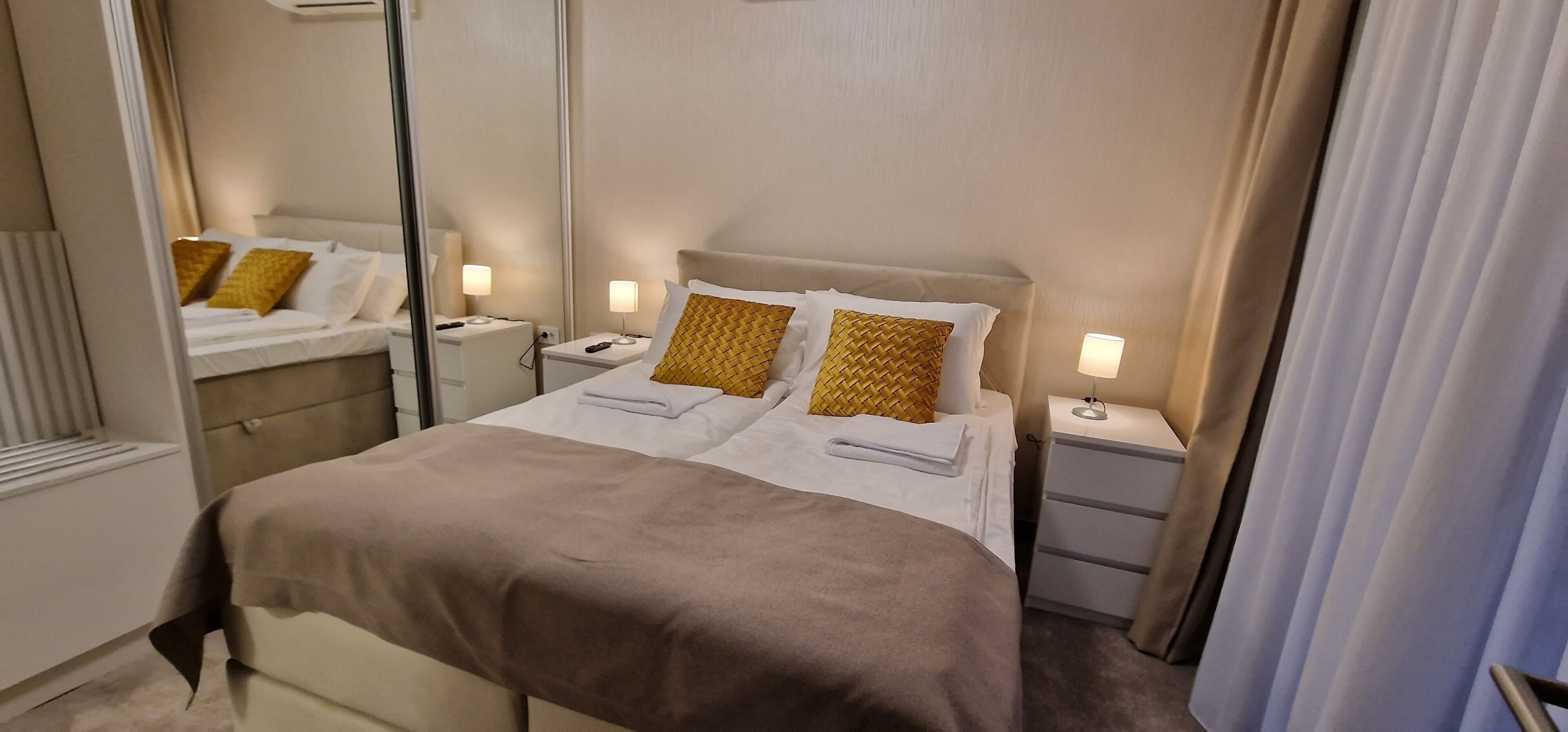 Appartement, patio, vue cour intérieure