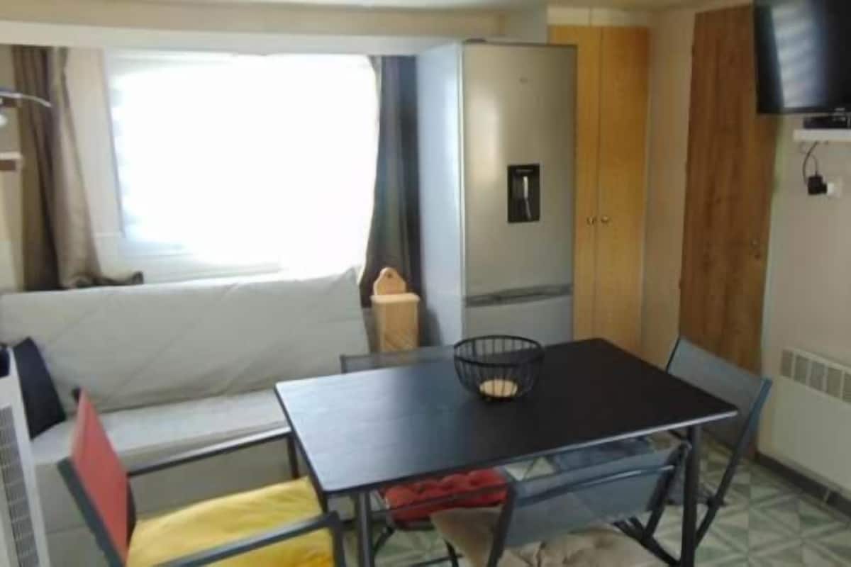 Mobile Home, Garden View | Interior