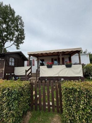 Mobile Home, Garden View | Exterior - Camping La Tentation (Renty)