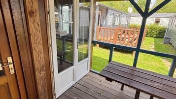 Family Chalet, Garden View | Outdoor dining