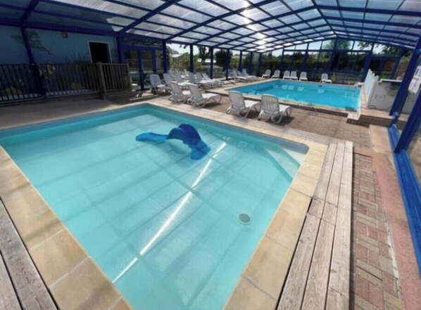 Indoor pool - Camping La Tentation (Renty)