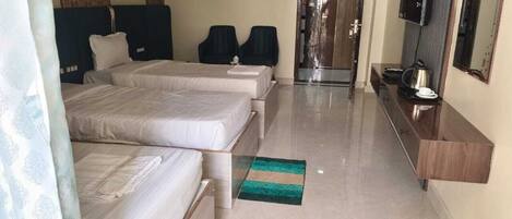 Premium Triple Room, Hill View