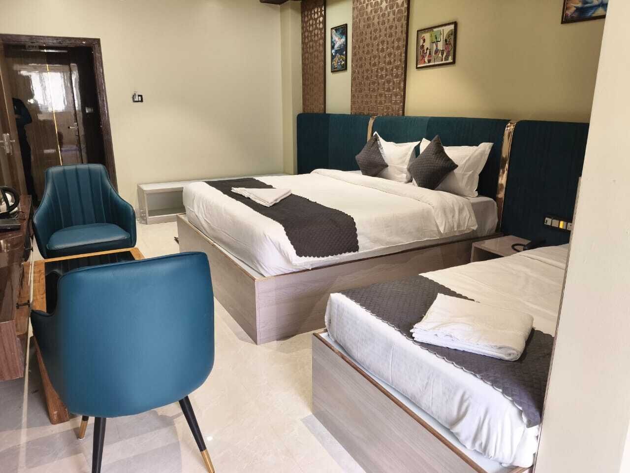 Superior Single Room, City View