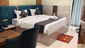 Deluxe Double or Twin Room, Balcony, Hill View